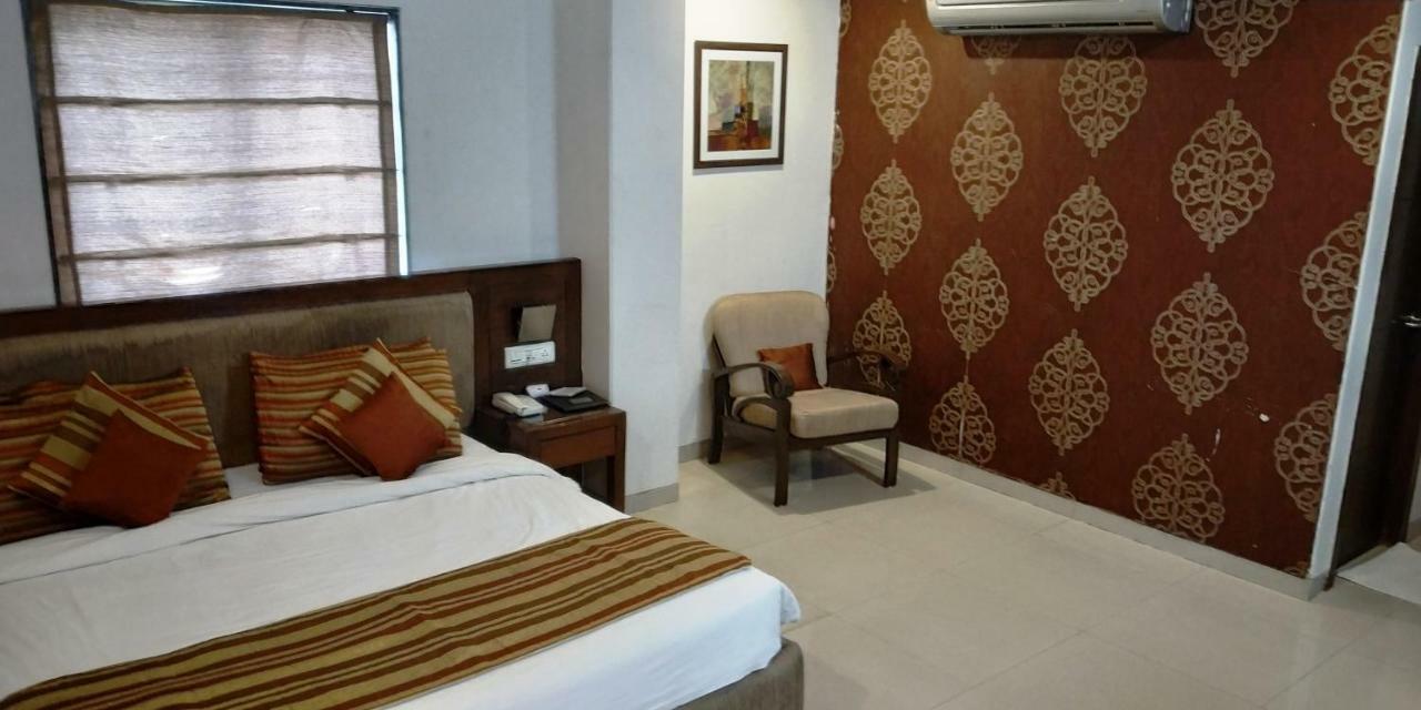 Matrix Inn 浦那 外观 照片